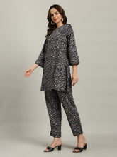 Printed Cotton Blend Kurta With Pants